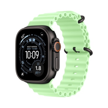 Apple Watch Ultra 3 Black Titanium c ремешком Ocean зеленого цвета