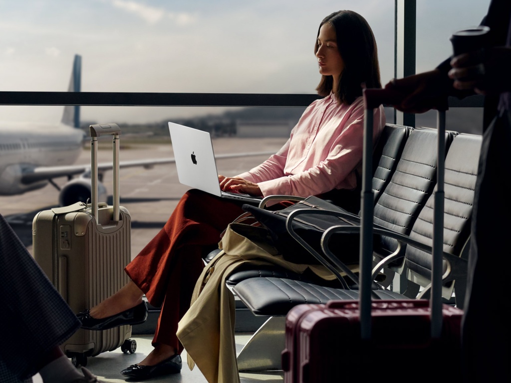 MacBook Pro.jpg MacBook Pro.jpg